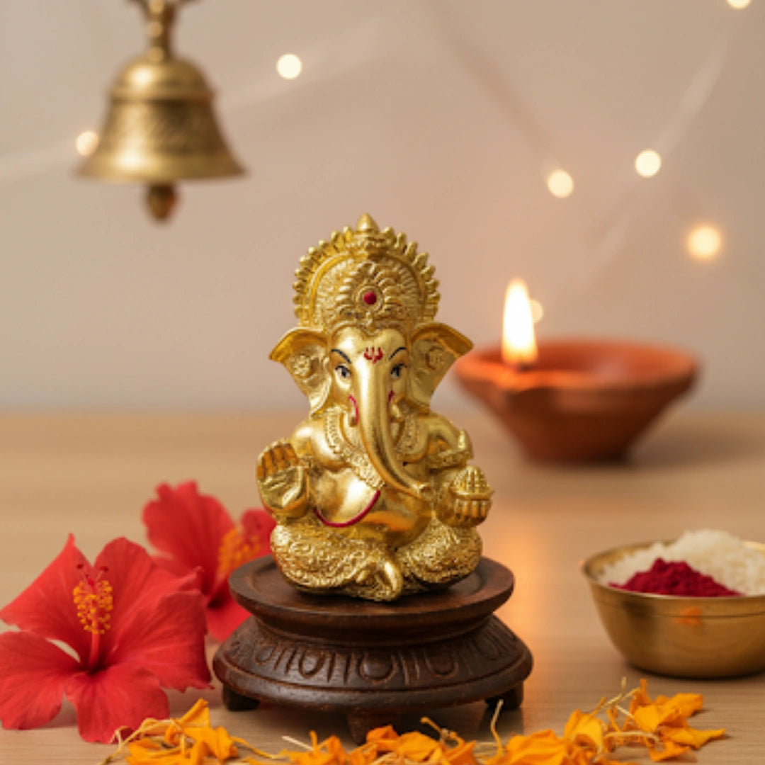Ganesha Gold finsh idol Secondary image