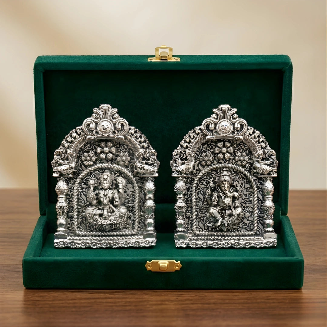 Silver-Plated Lakshmi Ganesh Hanging | 4.5 inch Main image